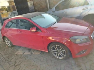 Stripping 2013 Mercedes Benz A180 CDI