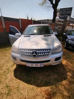 Stripping 2006 Mercedes Benz W164 ML350 with M272 engine