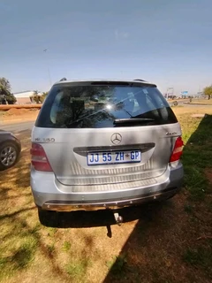 Stripping 2006 Mercedes Benz W164 ML350 with M272 engine