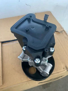 Mercedes Benz W203 C Class M271 power steering pump