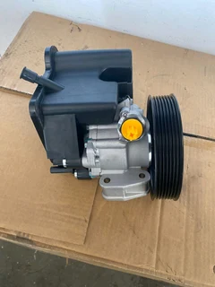 Mercedes Benz W203 C Class M271 power steering pump
