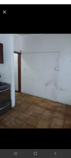 SECTION SEPARATE WITH SIDE SEPARATE ENTRANCE