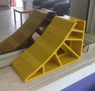 PROTECTIVE TARPAULINS,CARGO NETS &amp; CORNER PLATES AVAILABLE