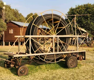 Kanon spuitVolledig180 Meter pyp plus minus Videos beskikbaar