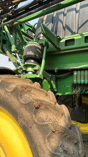 John Deere 4730 hoogloop spuit &#43;- 2010 model