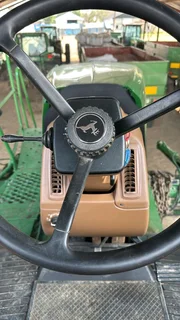 John Deere 4730 hoogloop spuit &#43;- 2010 model