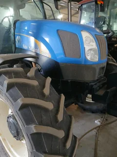 New Holland T6020