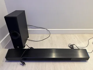 Yamaha YSP2500 Soundbar and Subwoofer