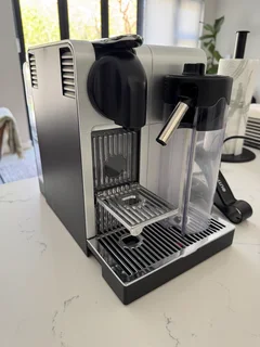 Nespresso Lattissima Pro