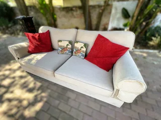 Modern Couch, Very good condition