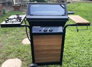 Char-Broil CB-5000 DLX Frame 2 Burner Gas Bbq Grill