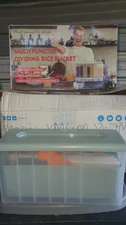 Multi Function Dividing Rice Bucket