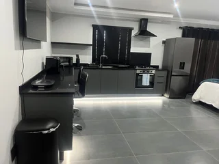 BED AND BREAKFAST FOR IN HILLCREST / SELF CATERING