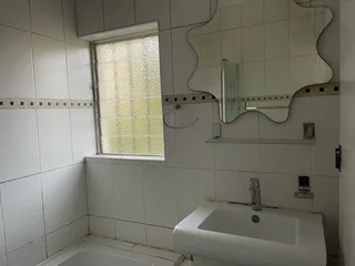 Stunning huge house for rent 1 minute from UKZN