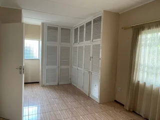 Stunning huge house for rent 1 minute from UKZN