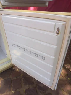 200L Defy fridge freezer