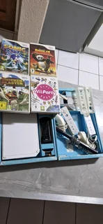 Nintendo Wii + Accessories
