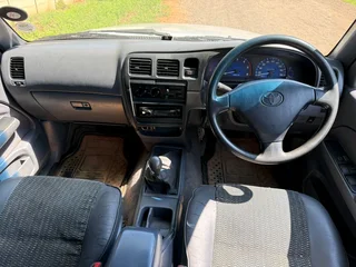 2003 toyata Hilux 3.0 kzte