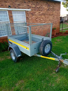 Thule Galvanised trailer