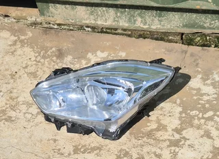 Suzuki swift left headlight