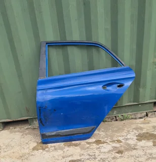 Hyundai i20 left rear door 2017 upwards