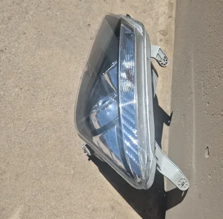Isuzu kb 250 left headlight