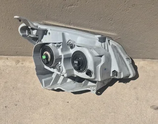 Isuzu kb 250 left headlight