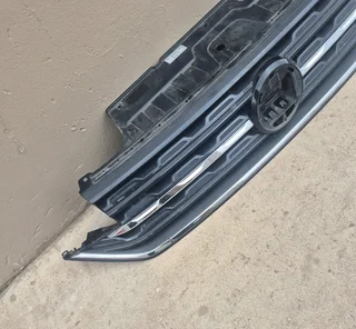 Vw t-cross main grill