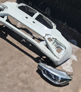 Suzuki ertiga or Toyota rumion front bumper and left headlight