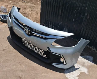 Toyota starlet front bumper complete