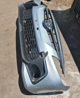 Toyota starlet front bumper complete