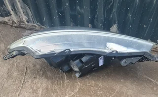 Suzuki ertiga or Toyota rumion left headlight