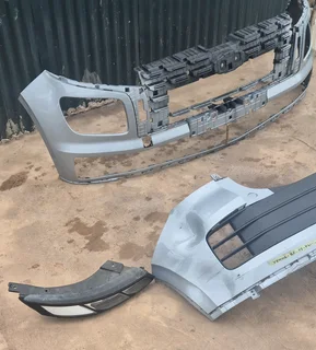 Hyundai venue front bumper, rear bumper and right top light