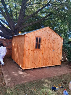 Notty pine wood Wendy house