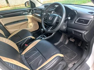 2019 HONDA AMAZE 1.2 AUTOMATIC TRANSMISSION IN EXCELLENT CONDITION WITH LEATHER SEATS