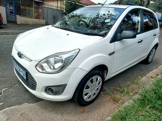 2015 FORD FIGO 1.4 MANUAL TRANSMISSION IN EXCELLENT CONDITION