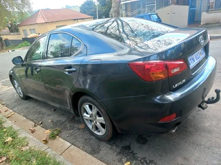 2008 LEXUS IS250 AUTOMATIC TRANSMISSION WITH FULL SERVICE HISTORY IN EXCELLENT CONDITION