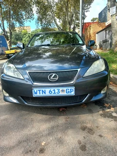 2008 LEXUS IS250 AUTOMATIC TRANSMISSION WITH FULL SERVICE HISTORY IN EXCELLENT CONDITION