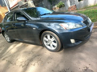 2008 LEXUS IS250 AUTOMATIC TRANSMISSION WITH FULL SERVICE HISTORY IN EXCELLENT CONDITION