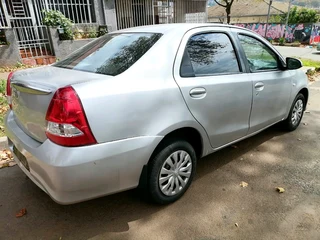 2015 TOYOTA ETIOS SEDAN 1.5 MANUAL TRANSMISSION IN EXCELLENT CONDITION