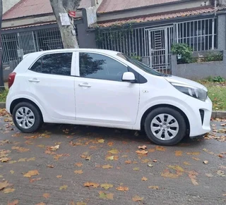 2018 KIA PICANTO 1.0 MANUAL TRANSMISSION WITH SERVICE BOOK IN EXCELLENT CONDITION