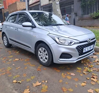 2021 HYUNDAI I20 MANUAL TRANSMISSION 1.2 IN EXCELLENT CONDITION WITH SERVICE BOOK