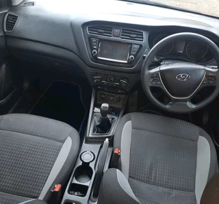 2021 HYUNDAI I20 MANUAL TRANSMISSION 1.2 IN EXCELLENT CONDITION WITH SERVICE BOOK