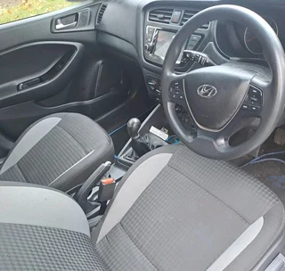 2021 HYUNDAI I20 MANUAL TRANSMISSION 1.2 IN EXCELLENT CONDITION WITH SERVICE BOOK