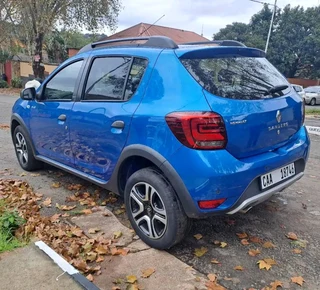 2019 RENAULT SANDERO PLUS 900T MANUAL TRANSMISSION  WITH SERVICE BOOK AND SPARE KEYS