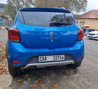 2019 RENAULT SANDERO PLUS 900T MANUAL TRANSMISSION  WITH SERVICE BOOK AND SPARE KEYS