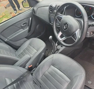 2019 RENAULT SANDERO PLUS 900T MANUAL TRANSMISSION  WITH SERVICE BOOK AND SPARE KEYS