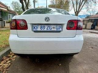 2017 VOLKSWAGEN POLO VIVO 1.4 SEDAN IN EXCELLENT CONDITION