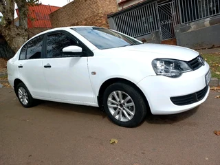 2017 VOLKSWAGEN POLO VIVO 1.4 SEDAN IN EXCELLENT CONDITION