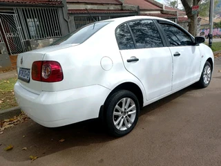 2017 VOLKSWAGEN POLO VIVO 1.4 SEDAN IN EXCELLENT CONDITION